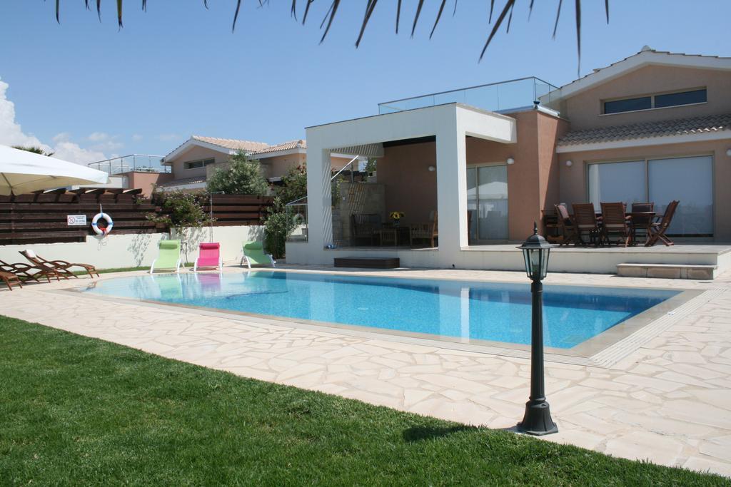 Paradise Latchi Villa Polis Bilik gambar