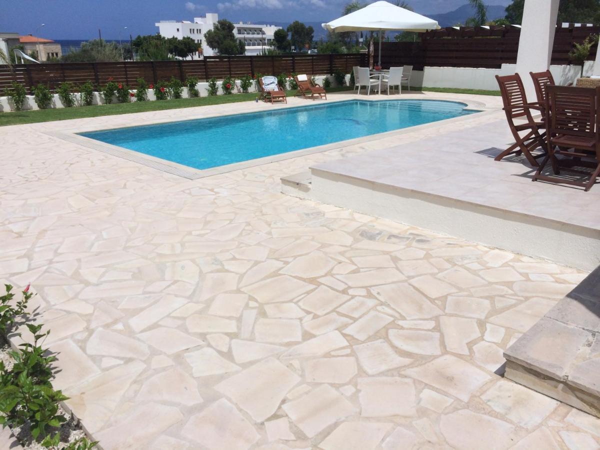 Paradise Latchi Villa Polis Luaran gambar